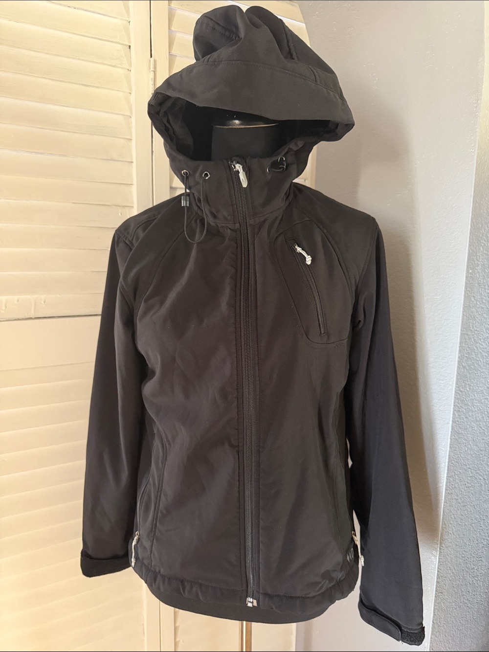 Women's Black Hooded Softshell Jacket